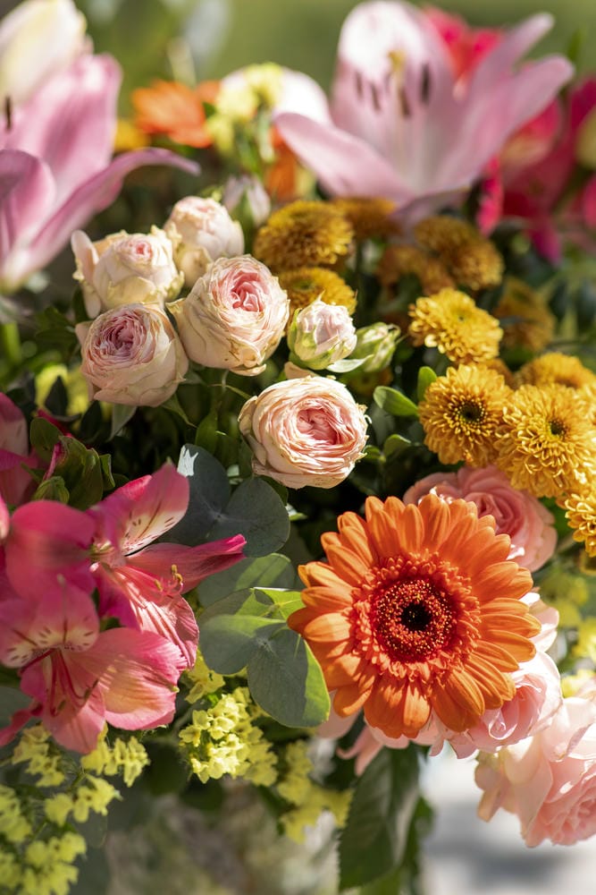 Che fiori regalare a una mamma: la guida completa per scegliere il bouquet perfetto