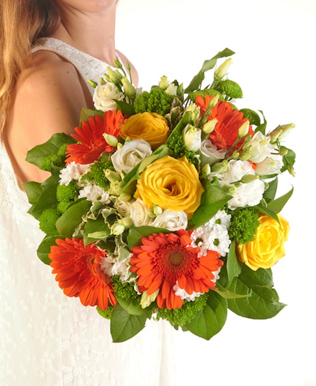Bouquet Con Rose Gialle E Gerbere Arancio Interflora bouquet-con-rose-gialle-e-gerbere-arancio-interflora