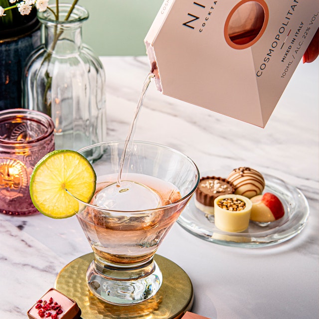 Guzmania Rossa con set di NIO Cocktails